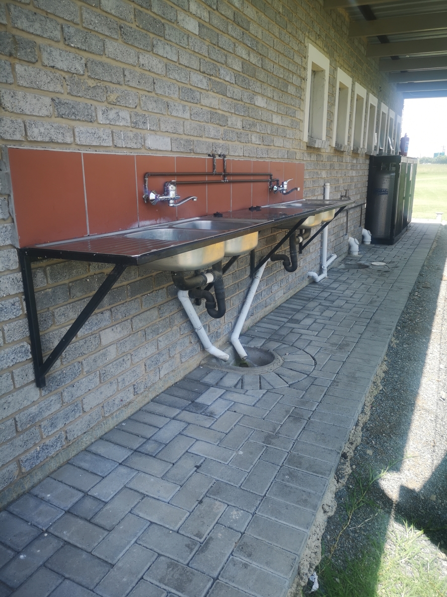 7 Bedroom Property for Sale in Oranjeville Free State